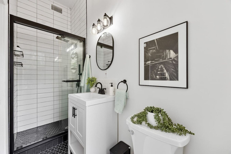 Interior 4, 2BR 2BA in Historic Brownstone Near Subway, New York