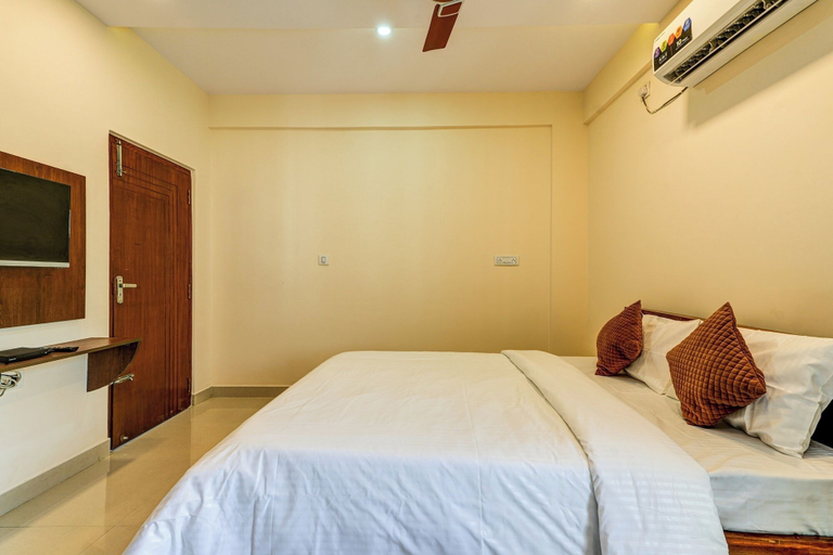 Room 3, Royal Classio, Bangalore