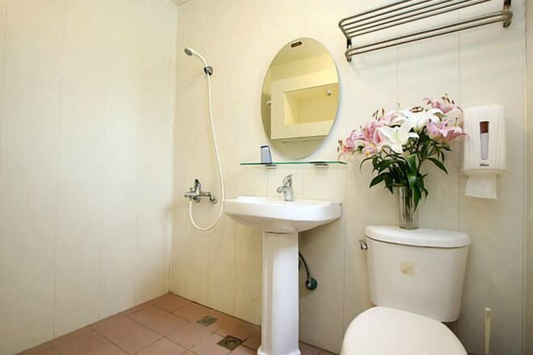 Bathroom 3, Pure Sky and Cloud Hostel (ID number:112), Hualien