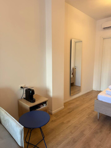 Room 4, Noon Properties 3 Beachside Studio in Dh rmi, Vlorës