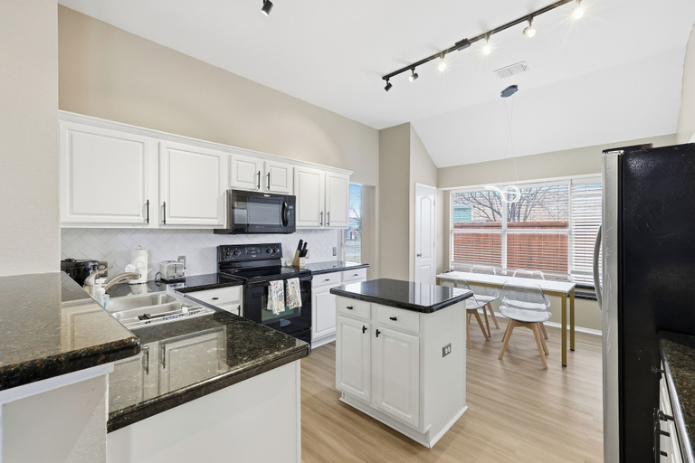 Private kitchen 5, Modern 4B Retreat with Pool in Frisco, Collin