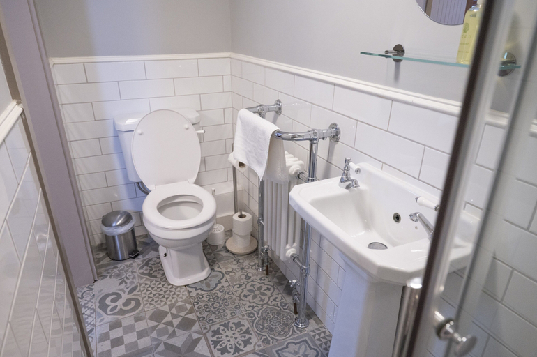 Bathroom 4, The Milestone Ripponden, Calderdale
