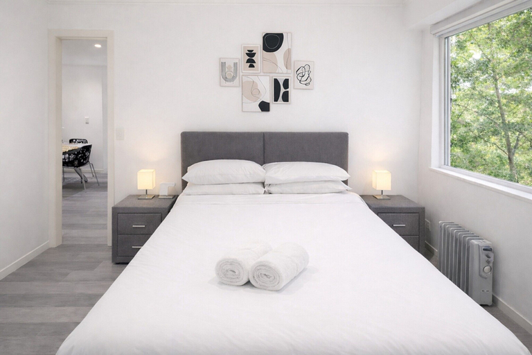 Room 3, Spacious 3-bed Apartment in the Heart of St Ives, Sydney