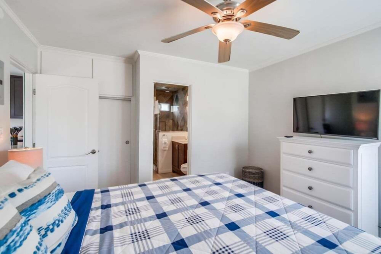 Bedroom 2, Manhattan Shores 1B, San Diego