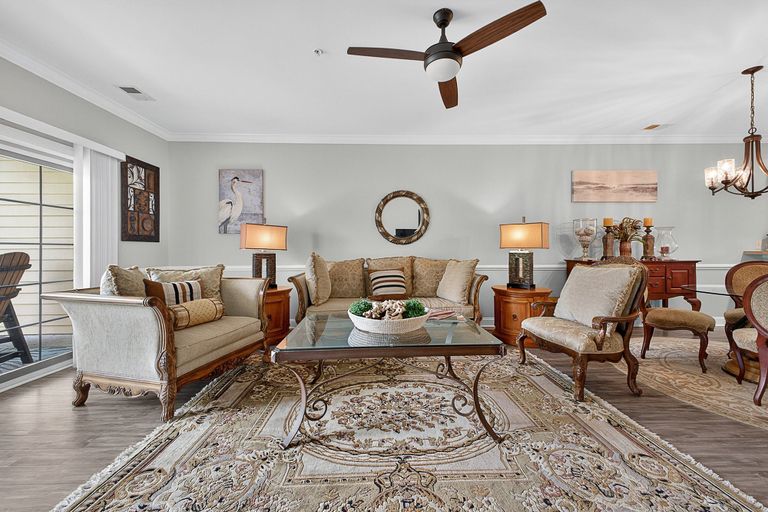 Interior 5, Magnolia Pointe Luster Leaf 4890-203, Horry