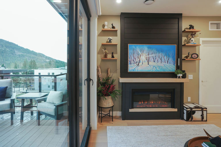 Interior 3, Big Hill Penthouse Chalet, Columbia-Shuswap