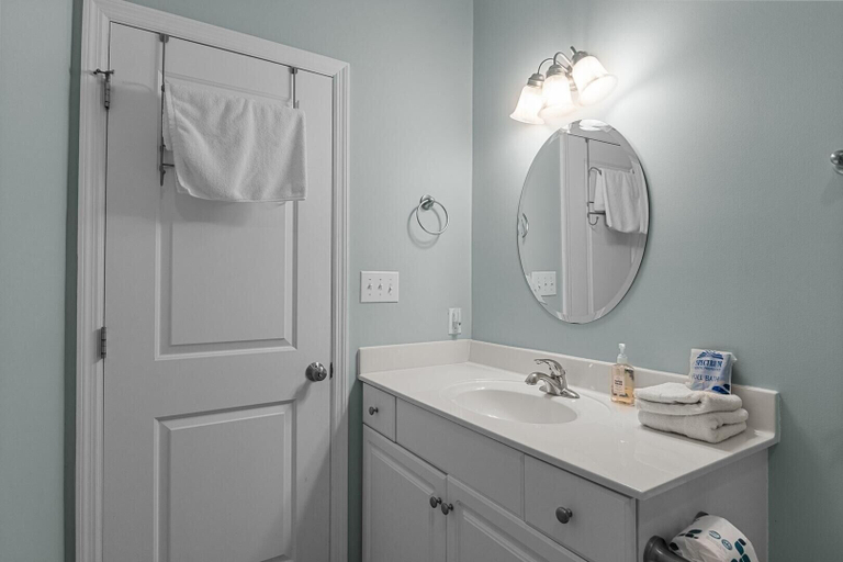 Bathroom 5, Slack Tide 3 Bedroom Condo by RedAwning, Carteret