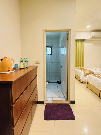 Others 5, Frank's Hostel, Kinmen