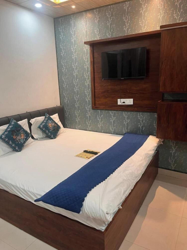 Room 5, Ganga View Shree Ishan Dev Inn, Varanasi