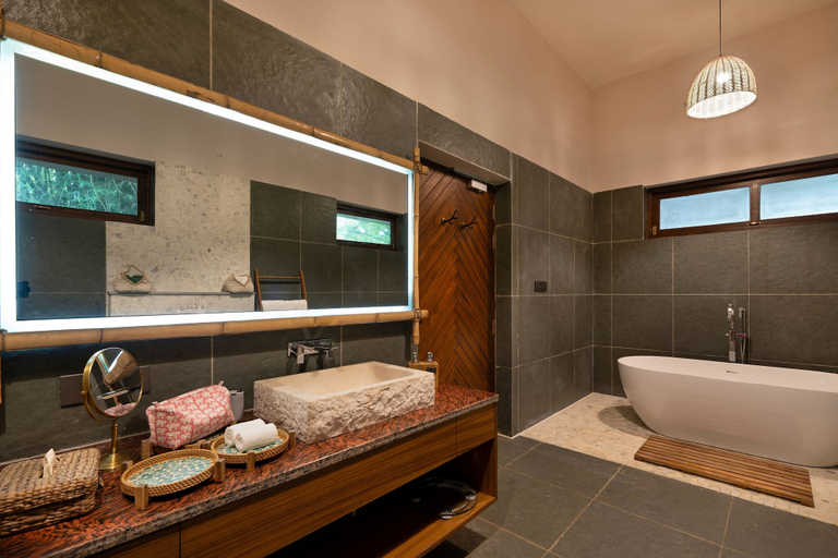 Bathroom 5, Brij Sone Bagh, Bandhavgarh | A Luxury Jungle Retreat, Umaria