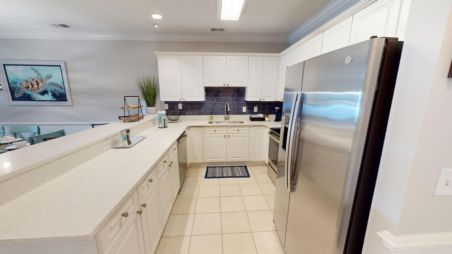 Interior 2, Magnolia Pointe Luster Leaf 4861-104, Horry