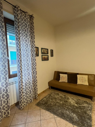 Others 5, Casa Isabella, Nuoro