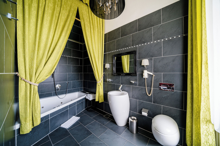 Bathroom 4, Hotel Goldene Spinne, Wien