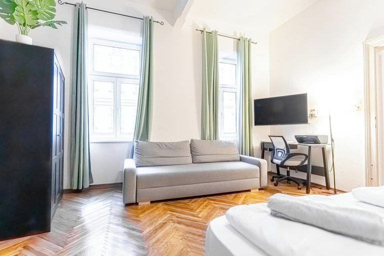 View from room, Beautiful 1BR Near Danube Praterstern, Wien