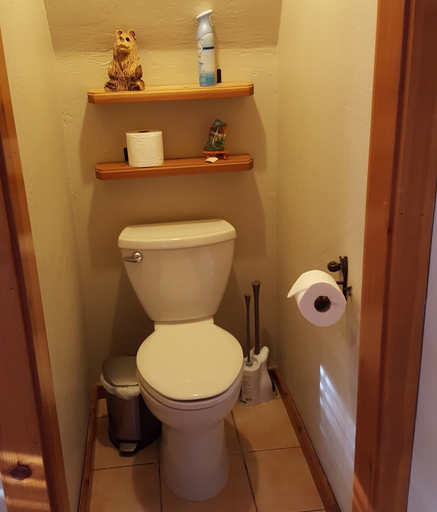 Bathroom 4, Nature's Inn B&B, Madera