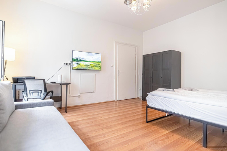 Room 5, Stylish 1BR Apt Danube Near Prater Park, Wien