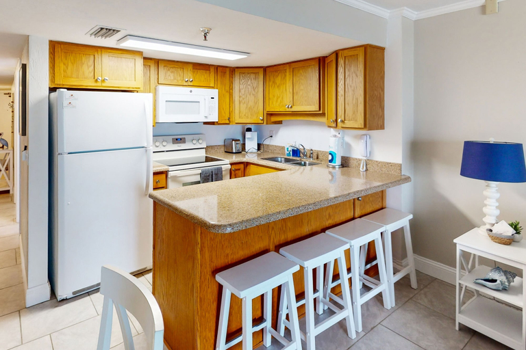 Interior 3, Sunglow Resort 404 - Peer at the Pier, Volusia