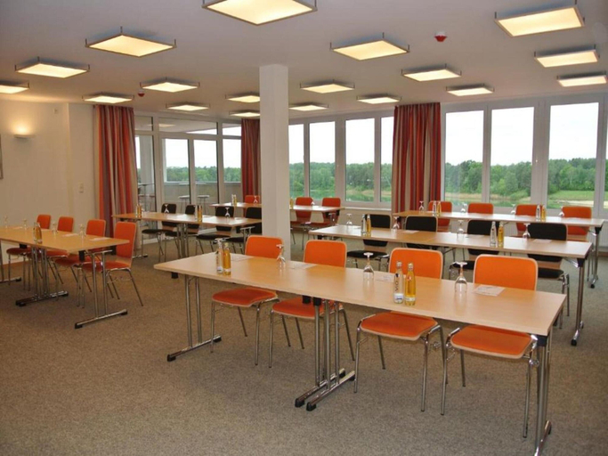 Dining 5, Bernsteinsee Hotel and Ferien Lakeview Balcony, Gifhorn
