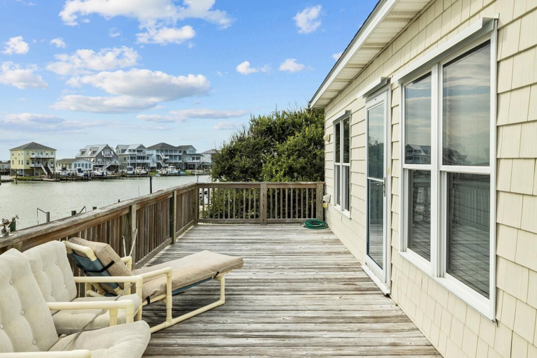 Terrace/patio 3, One More Drift 4 Bedroom Home by RedAwning, Carteret
