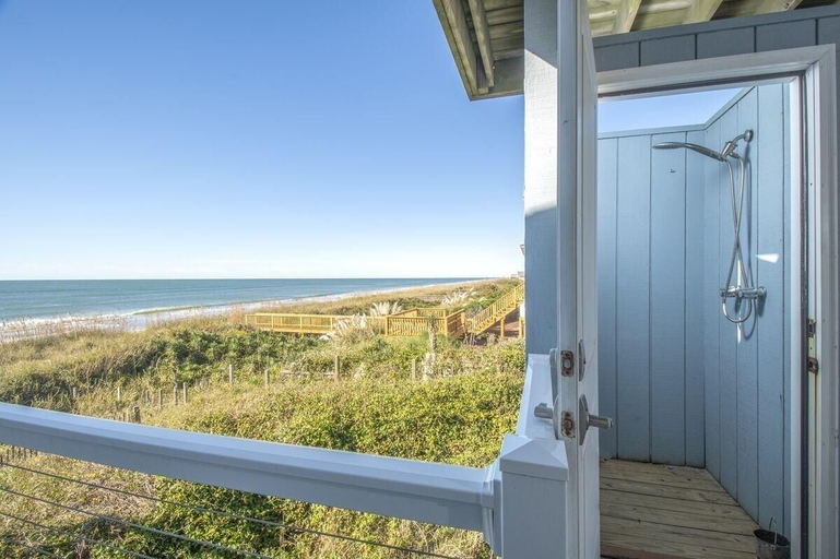 Property grounds 3, The Hanner 4 Bedroom Home by RedAwning, Carteret