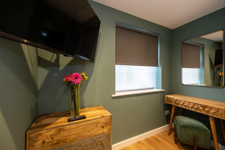Room 5, Host Stay Canning Quarter IV, Sefton