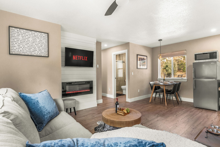 Interior 2, 3120 N Chelton, El Paso