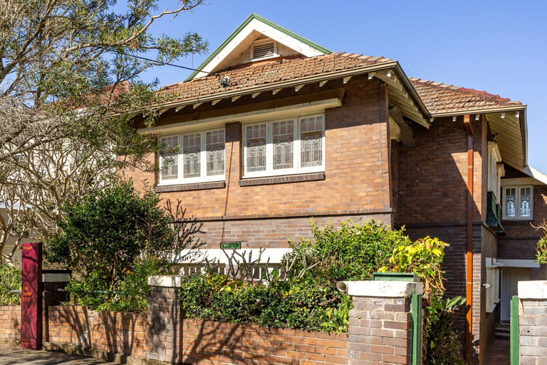 Reception 5, Relaxing Stay Near Fairlight's Scenic Spots, Sydney