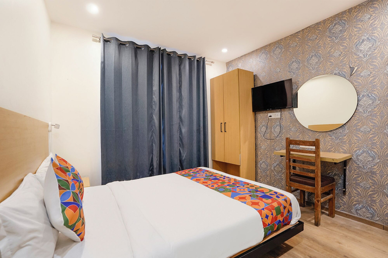 Room 2, Fabhotel Mvr, Gautam Buddha Nagar