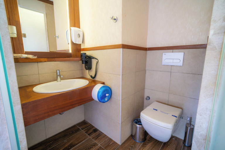 Bathroom 5, Hotel Lotus Spa&Sport Akyaka, Ula