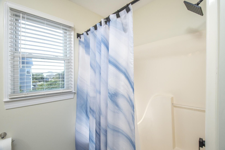 Bathroom 5, Azure 4 Bedroom Home by RedAwning, Carteret