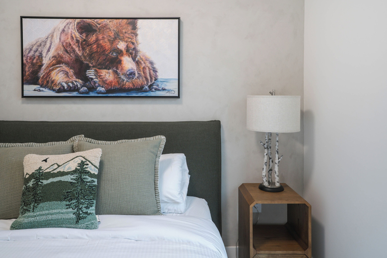 Room 2, The Big Lohbow-Ski Haus, Columbia-Shuswap