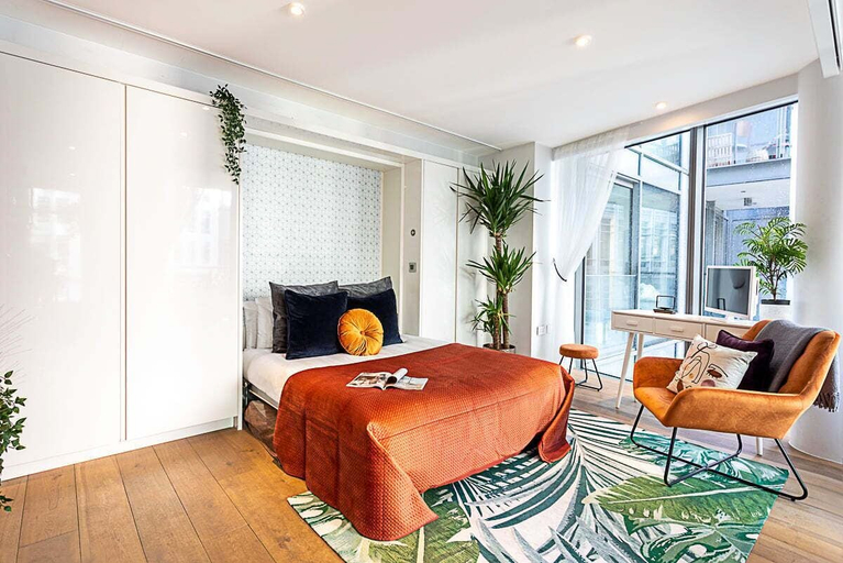 Others 5, Idyllic Covent Garden Flat, London