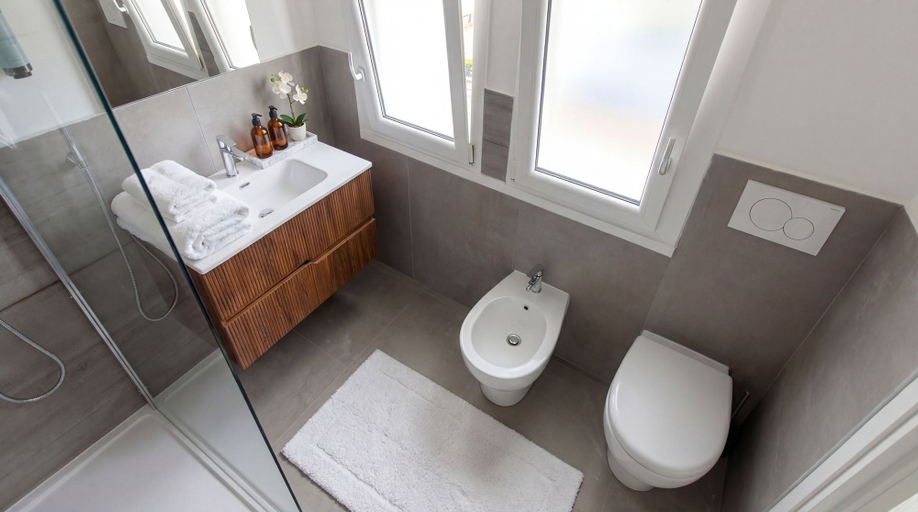 Bathroom 5, Bahamas Residence, Ravenna