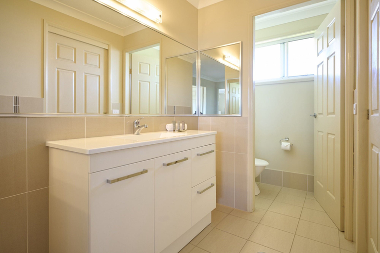 Bathroom 5, Family Coastal Retreat With Pool and Balcony Views, Coffs Harbour - Pt B