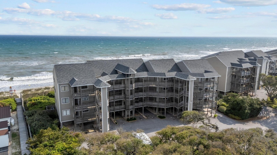 Exterior 5, Breakers C32 2 Bedroom Condo by RedAwning, Carteret