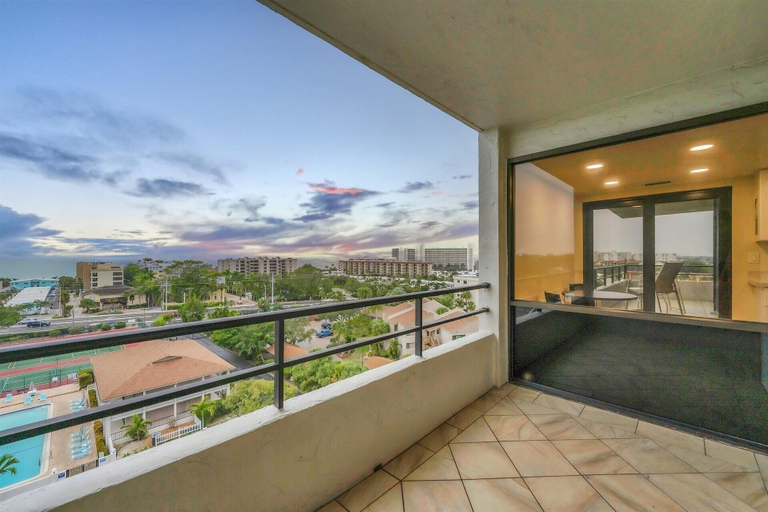 Interior 3, Anc903, Sarasota