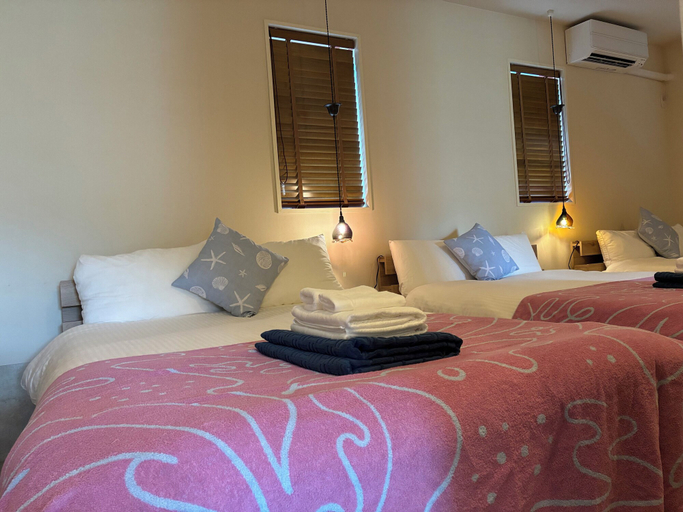 Room 2, Senaha House B, Yomitan