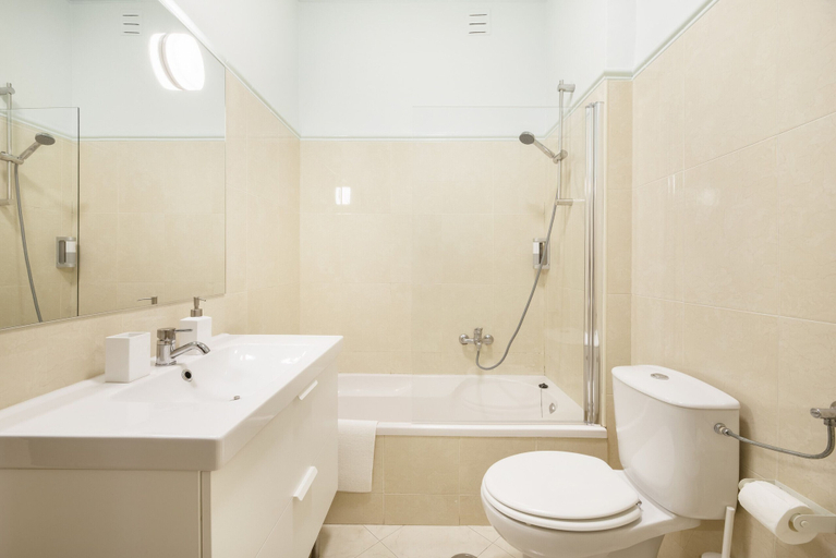 Bathroom 4, We Apartment by Olala Homes, Cascais