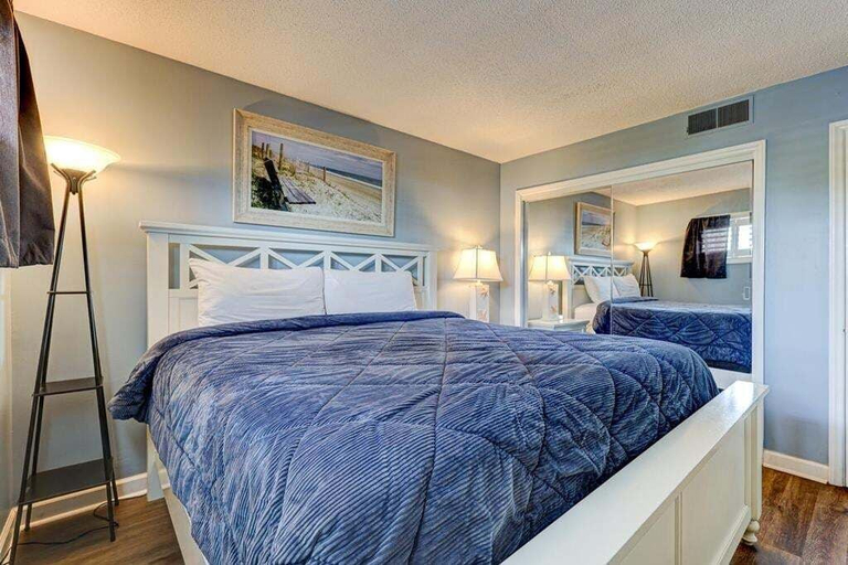 Room 3, 0310 Seaside Serenity 1 Bedroom Condo, New Hanover