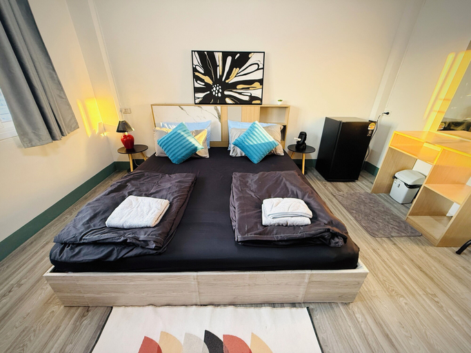 Room 4, Hee Pee hostel, Muang Buri Ram