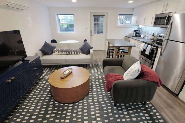 Interior 5, Over on Oak Street, Washington D.C.