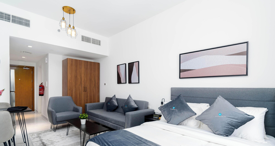 Room 5, -Bloomfields Premium STU in Oasis Mas, Abu Dhabi City