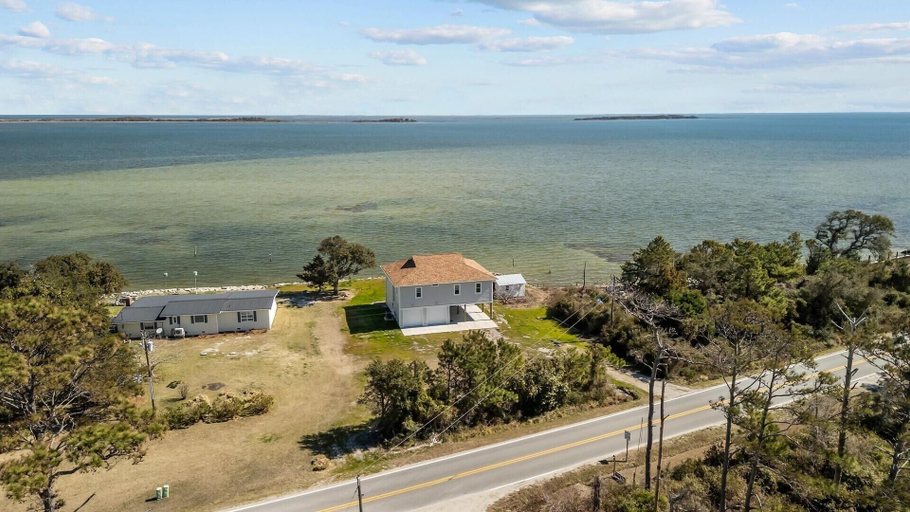 Exterior 5, Banks' Haven 3 Bedroom Home, Carteret