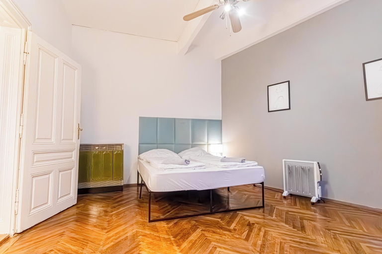 Room 3, Beautiful 1BR Near Danube Praterstern, Wien