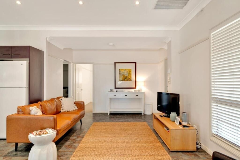 Others 5, Emma's Cottage Vineyard, Cessnock
