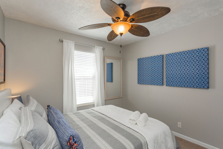 Interior 2, Looby Location- Charming 3br Home 10 min to Downtown!, Davidson