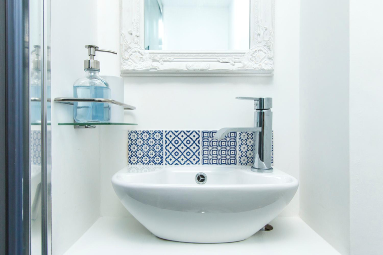 Bathroom 3, 3 Berkeley Square, Bristol