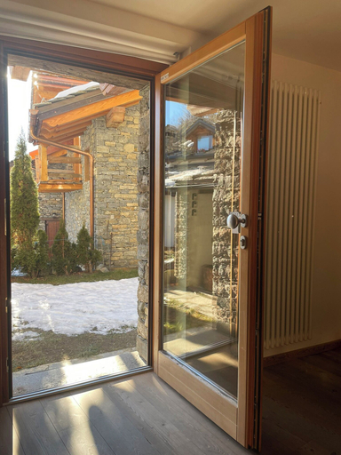 Interior 5, Brenlo, Aosta
