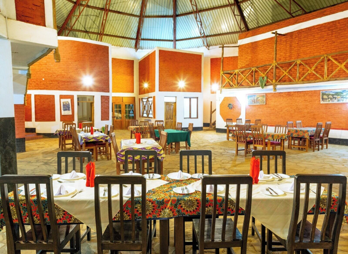 Dining 4, Ancestors Lodge, Karatu