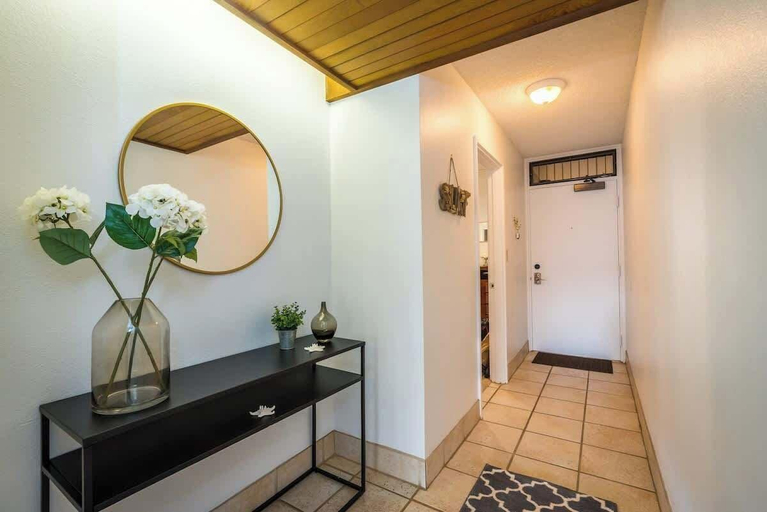 Interior 3, Luxury Maui Condo Ocean Views Resort Perks, Maui